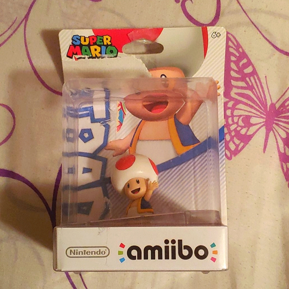 Super Mario Nintendo amiibo Toad Figure